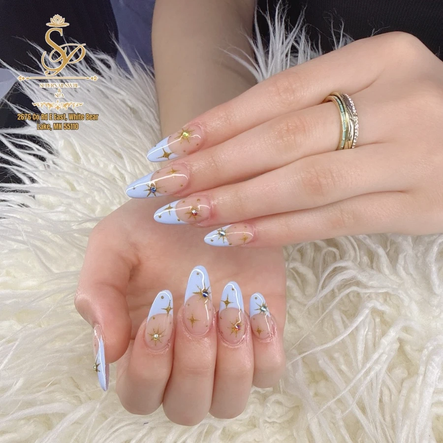 Super Nails